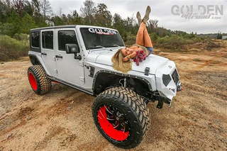 Illustration for article titled Best & Worst Car Ad (future $kaycog "lovely lady?)